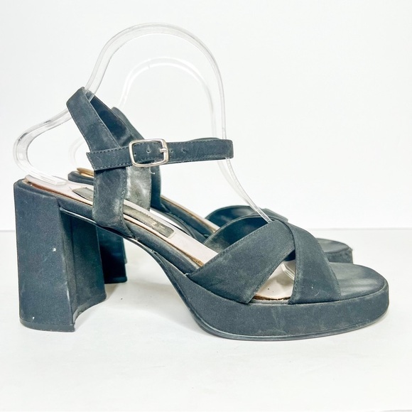 VTG Y2K Mudd Strappy Black Heels Size 10 Women’s - Picture 2 of 5